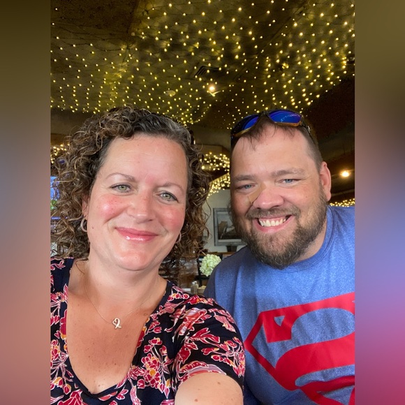 Meet your Posher, Vanessa - Picture 1 of 15